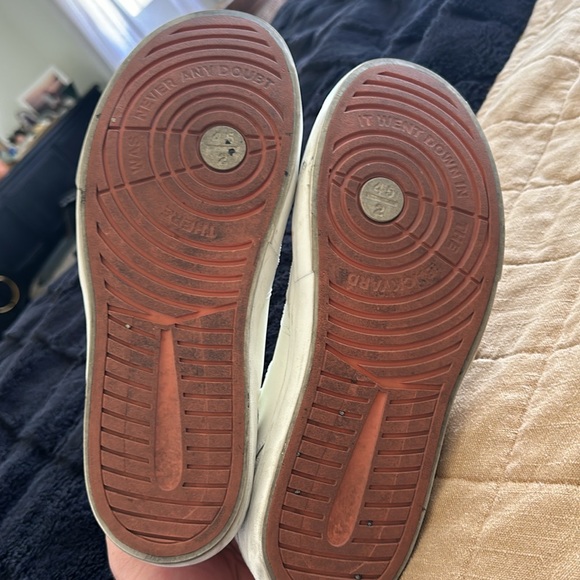 Jordan casual shoes 10.5 - Picture 6 of 6